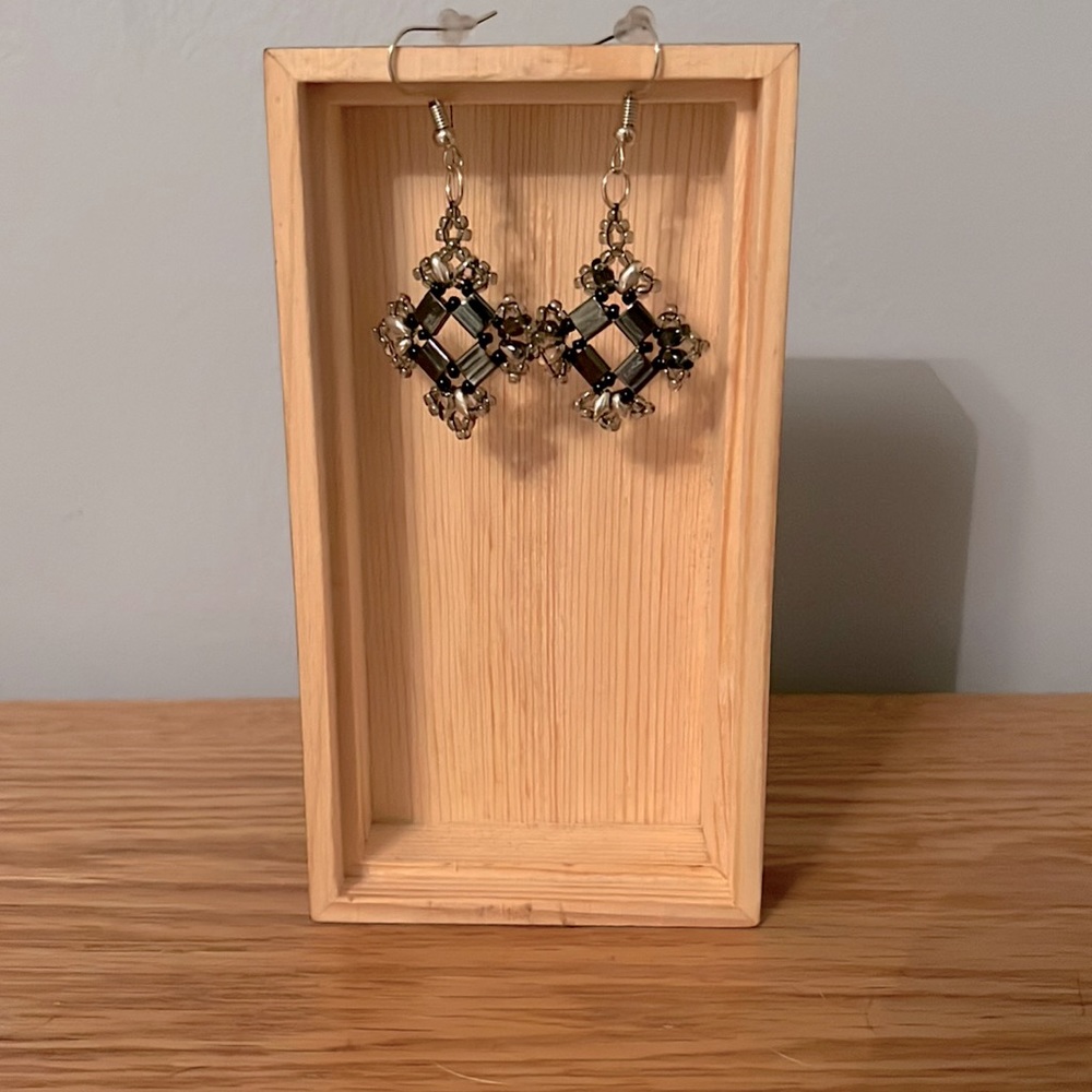 Women’s earrings
